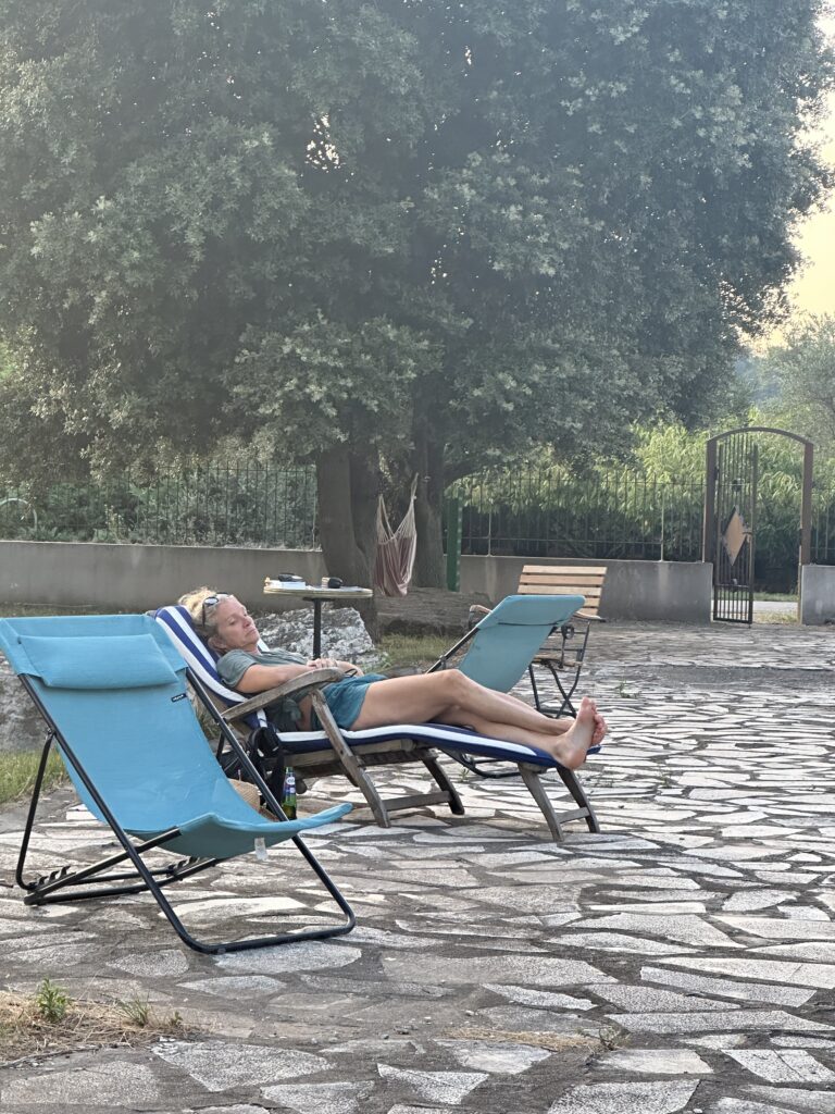 REPOS DEHORS0